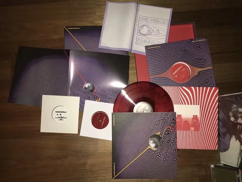 TAME IMPALA CURRENTS COLLECTORS EDITION